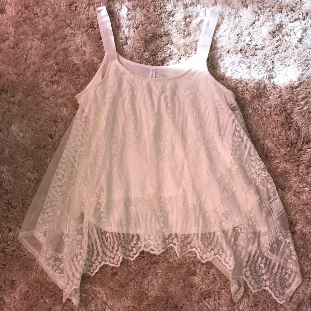 Women’s cream tank top